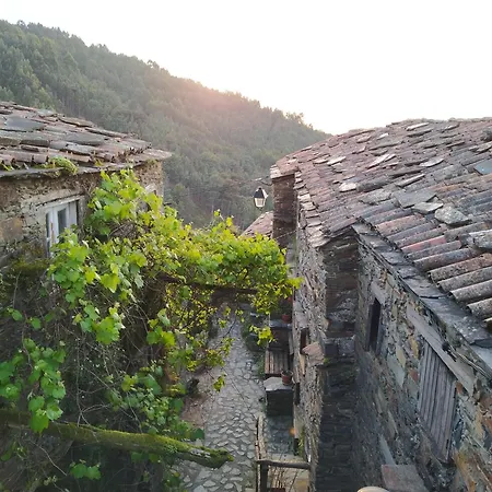 Casa Ferreira-talasnal * Talasnal