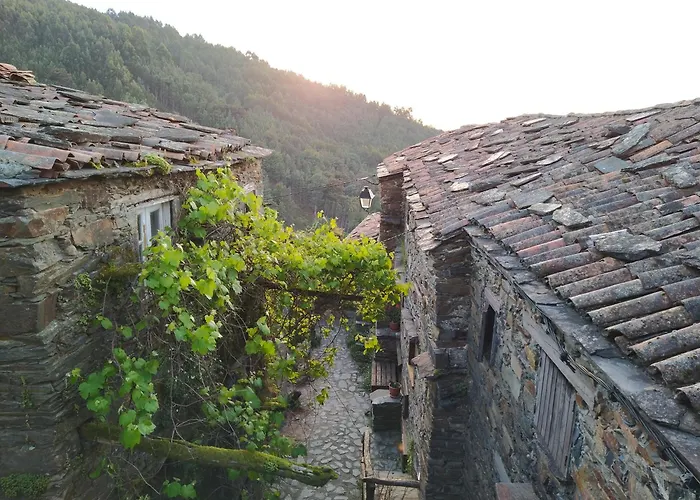 Casa Ferreira-talasnal * Talasnal